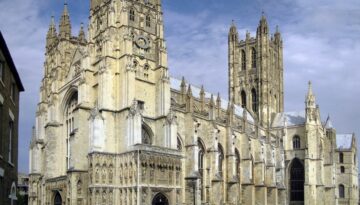 canterbury_cathedral_-_portal_nave_cross-spire-c11c9a577533569d188f9e6643737d35