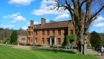 chartwell_house_-_front_elevation_-_geograph-org_-uk_-_149040-9631b7b67d6413138ce71e2ee4160dca